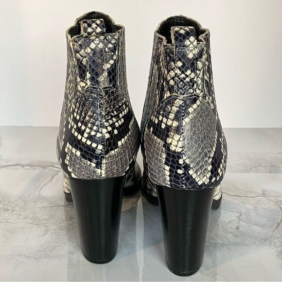 Marc Fisher Gray & Black Embossed Leather Dress Western Ankle Booties Sz 6-EUC - Picture 4 of 15